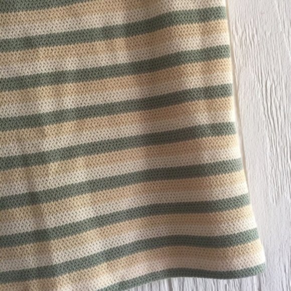 ST. John Top - Picture 2 of 6